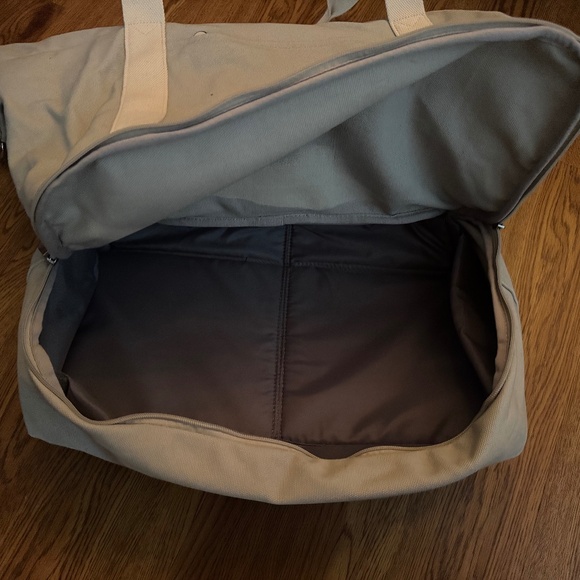 Weekend Bag - Picture 4 of 5